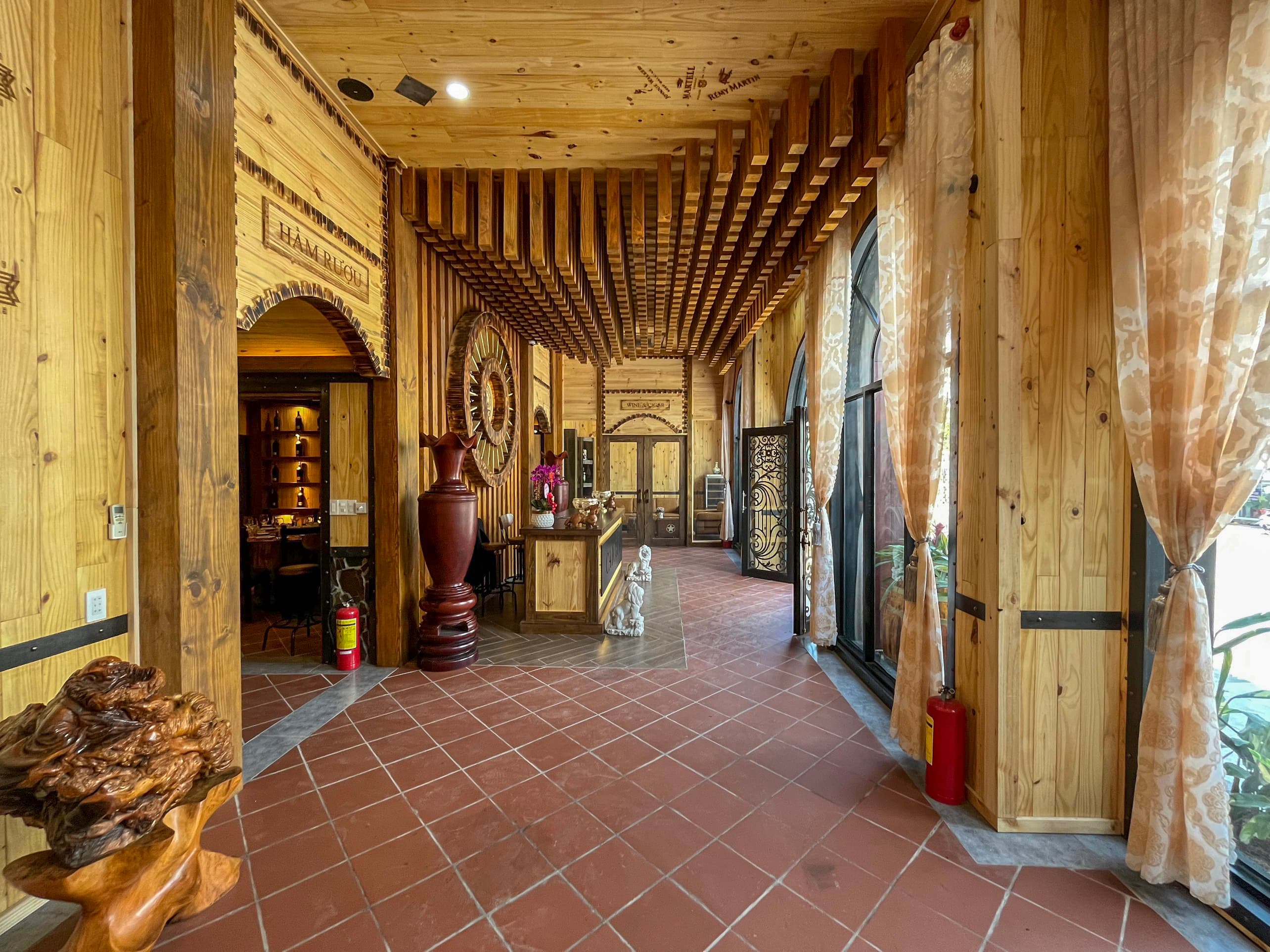 Cao Nho Restaurant 5